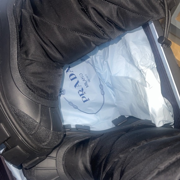 Prada snow boots - Picture 5 of 6